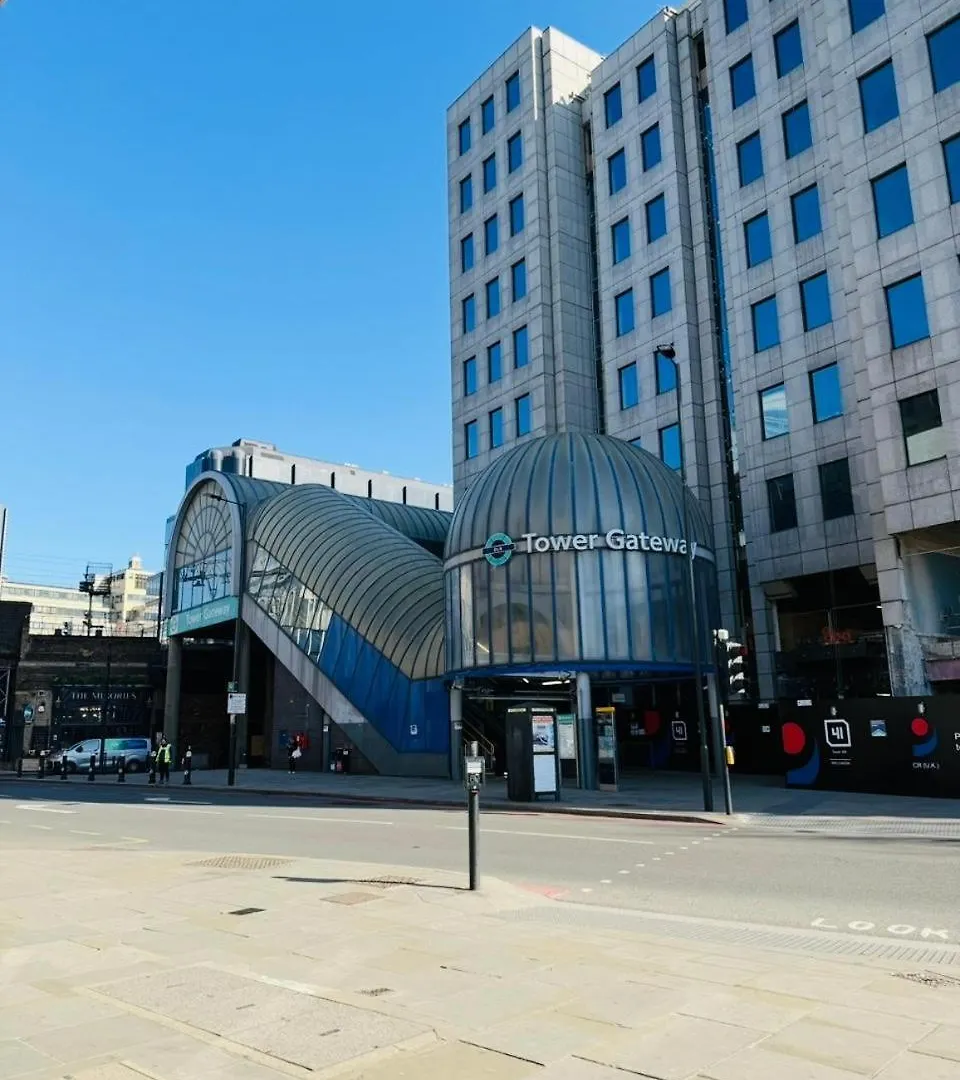 Modern One Bedroom Apartment London